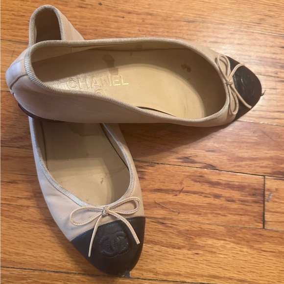 ICONIC CHANEL BALLET FLATS - Picture 5 of 17